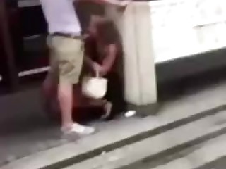 Подборка уличного секса случайно снятого прохожими